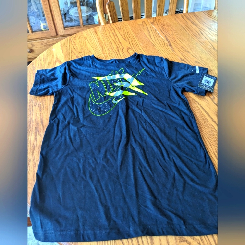 NWT Black Nike T-shirt